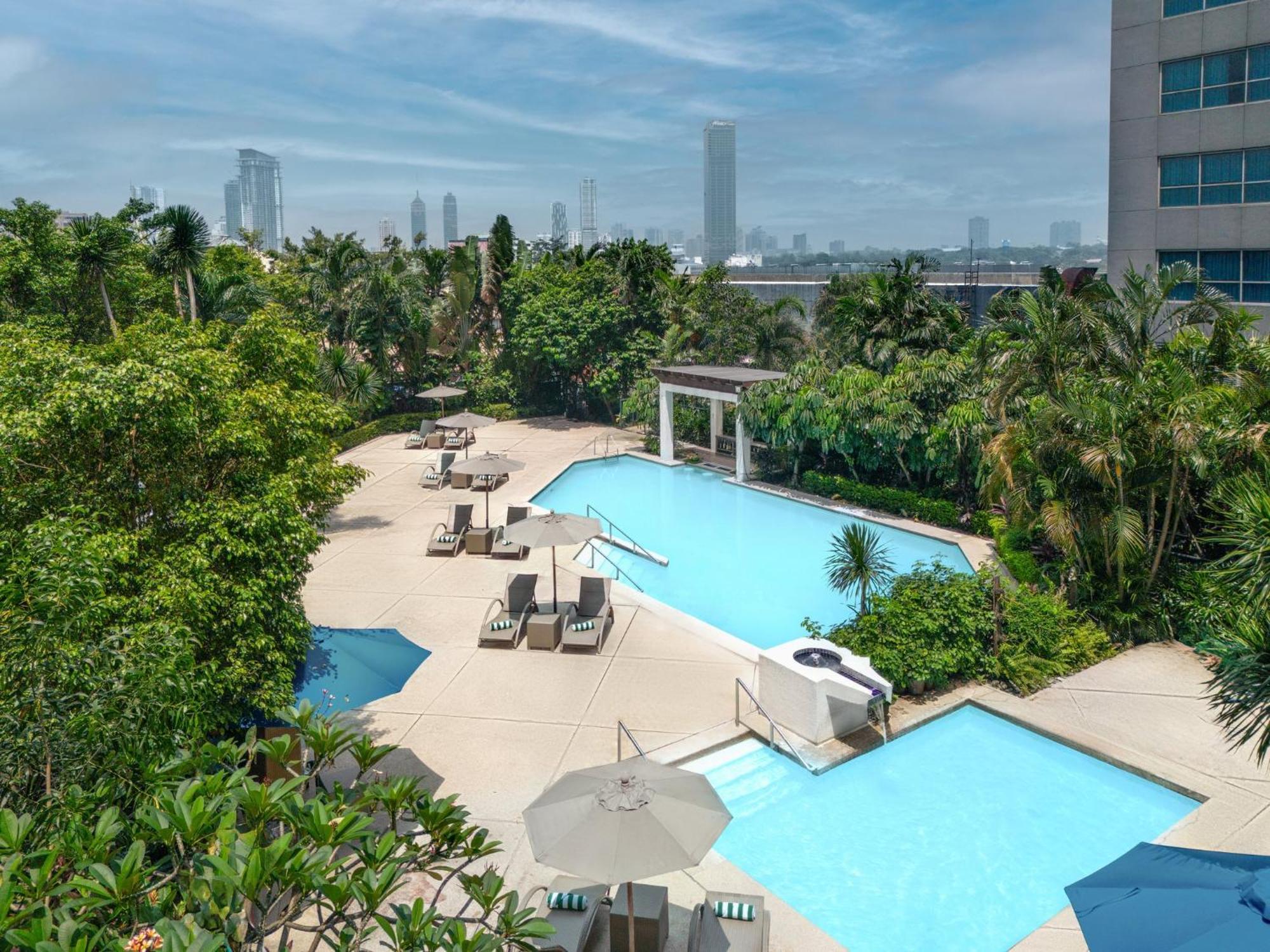 Holiday Inn & Suites Manila Galleria By Ihg Pasig City Zewnętrze zdjęcie