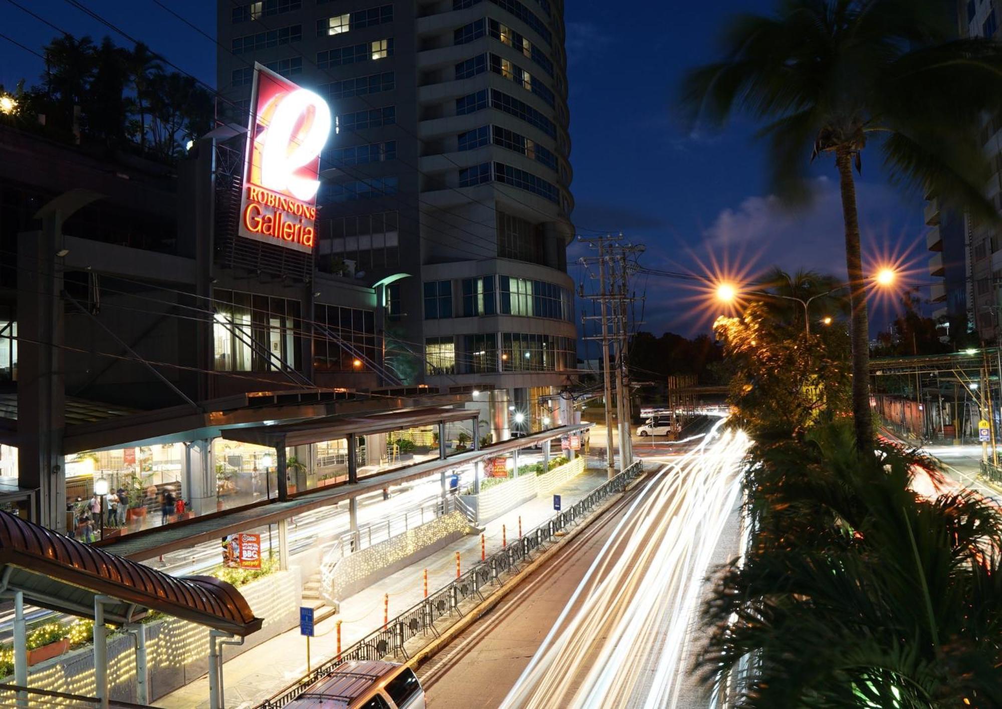Holiday Inn & Suites Manila Galleria By Ihg Pasig City Zewnętrze zdjęcie