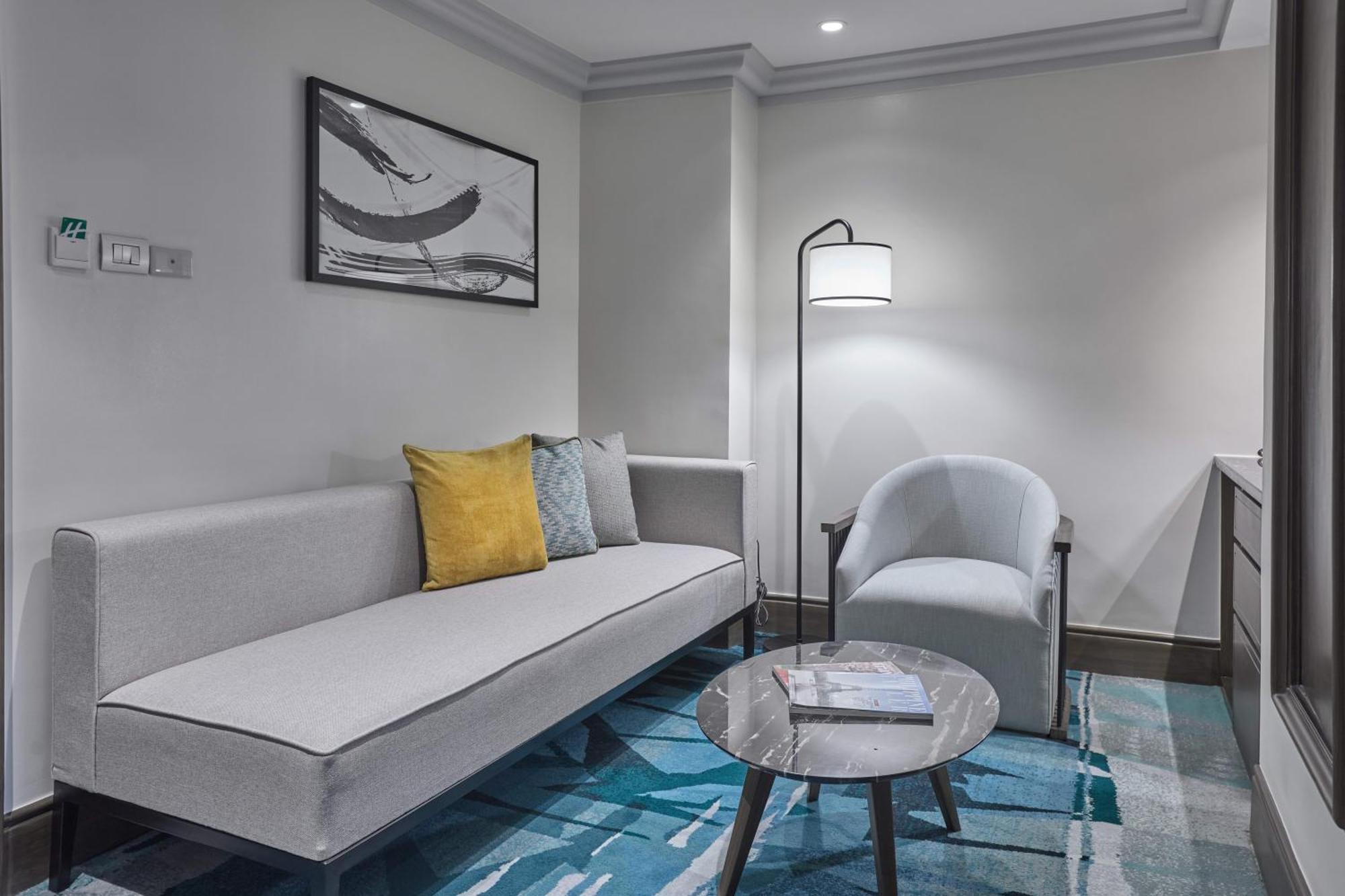 Holiday Inn & Suites Manila Galleria By Ihg Pasig City Zewnętrze zdjęcie